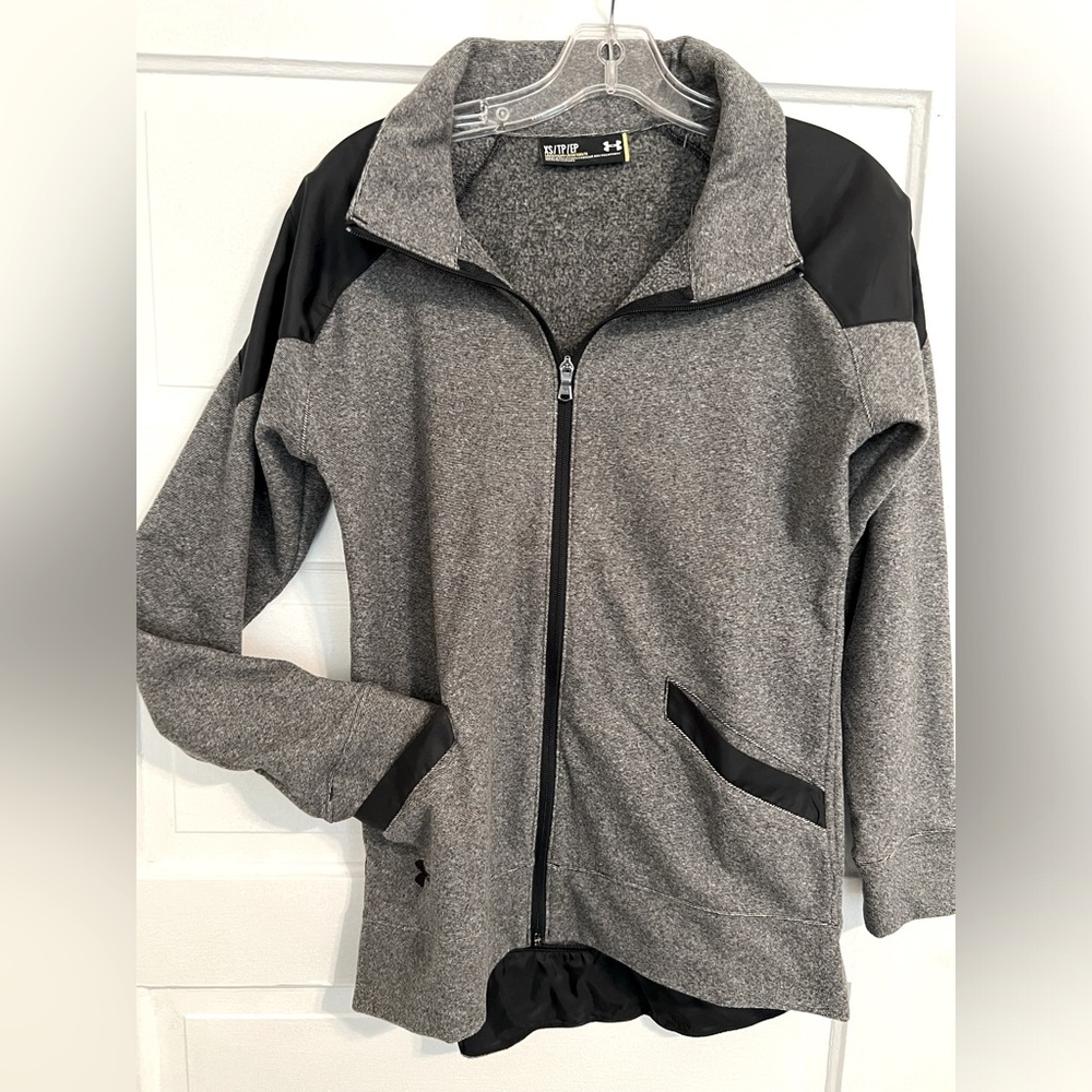Under armor ladies XS full zip cold gear grey jacket.